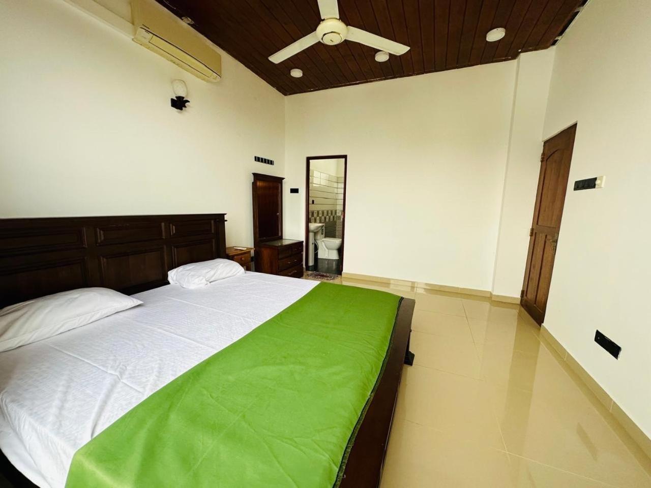 Green Tree Apartments Dehiwala-Mount Lavinia Eksteriør bilde